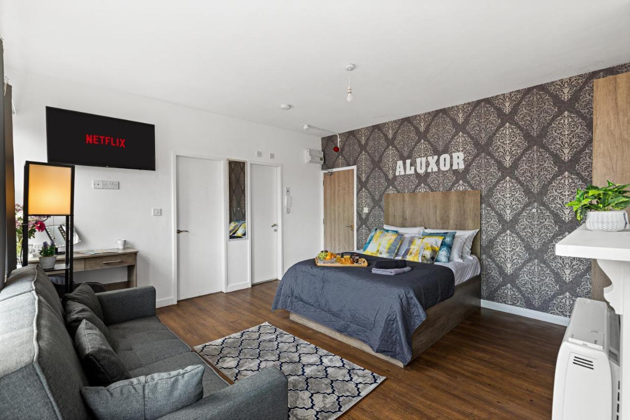 The Nines Aparthotel By Aluxor Лестер Екстер'єр фото
